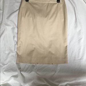 J Crew Beige Pencil skirt size 2 original fit with back kick pleats